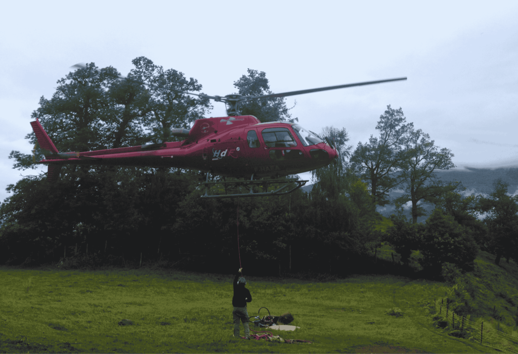 Intervention héliportée pour travaux de métallerie et soudure industrielle par A2SI dans le Sud-Ouest