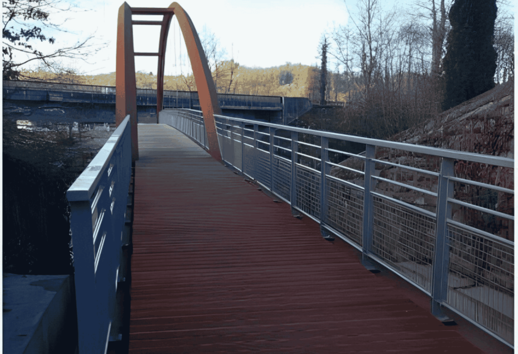 Passerelle piétonne métallique en acier, fabrication et pose par A2SI à Bidos