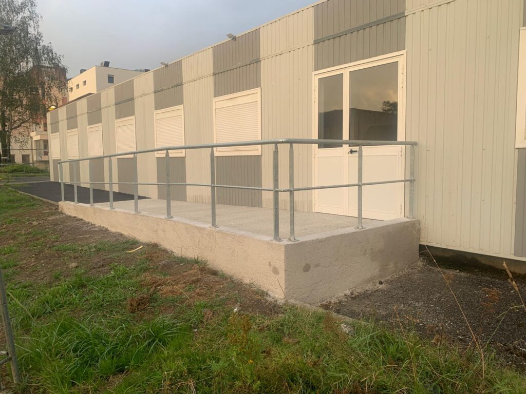 garde-corps-metallique-rampe-exterieur