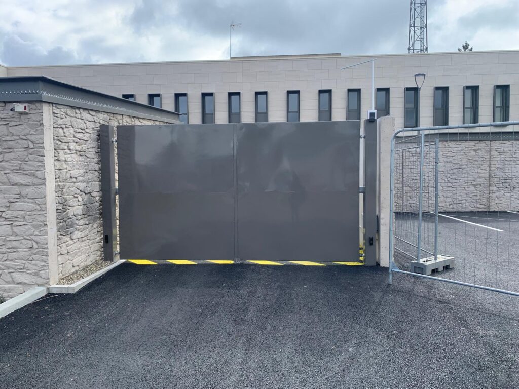 portail-metallique-industriel-double-battant-a2si-64