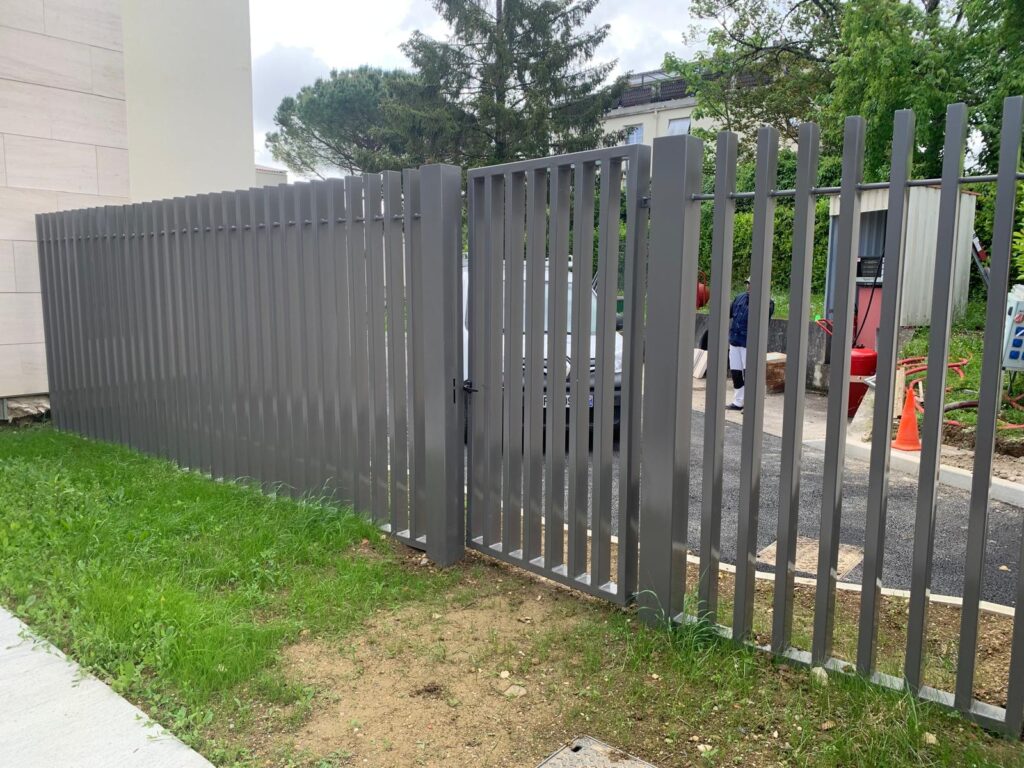 portillon-metallique-securite-residence-a2si